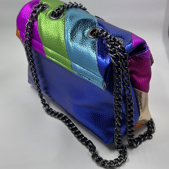 Shoulder Bag - Picture 3 of 7